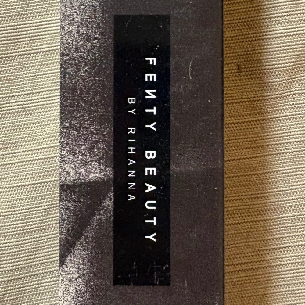 Fenty Beauty Pro Filt’r Soft Matte Longwear Foundation